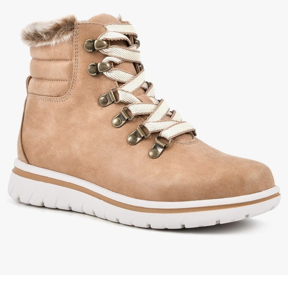 CLIFFS BY WHITE MOUNTAIN Hallett Hiker Bootie Brown Wheat Size 8.5 Wide Width